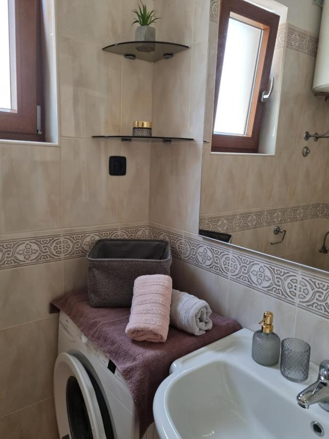 N&G Apartments Rovinj Eksteriør bilde